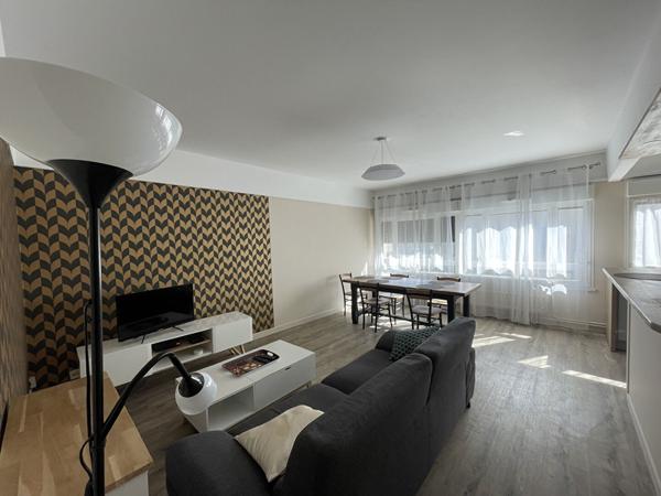 À LOUER - BEL APPARTEMENT T4 ENTIÈREMENT MEUBLÉ - QUARTIER SAINT-RÉMI À REIMS