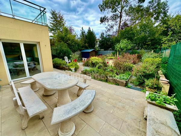 Nantes - Secteur La Beaujoire Paridis Maison 226 m2 6 chambres, garage et jardin