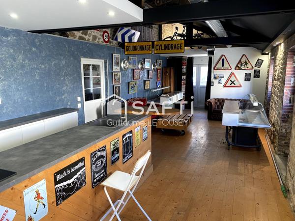 Maison ou commerce de 147m2 au sol à Coutances