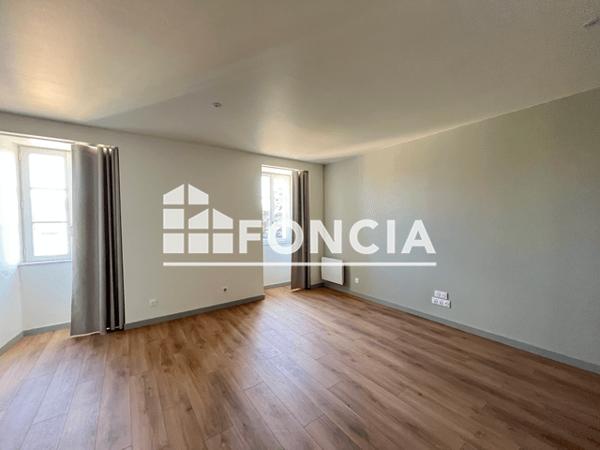 Location Studio 32.07 m² - Guingamp 22200