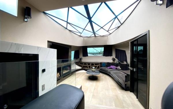 Vente Appartement P4 Peniche rénové(e) Paris 8ème   