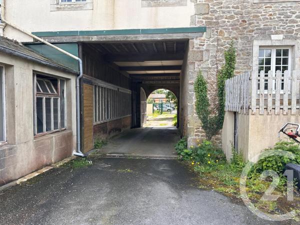 Immeuble à vendre  1100 m2 ST PIERRE EGLISE - 50
