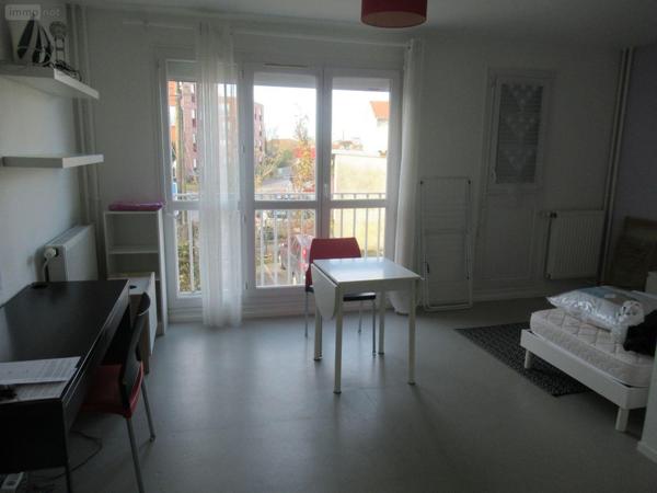 Appartement à vendre à Saint-Julien-les-Villas dans l'Aube (10800), ref : 10377/925