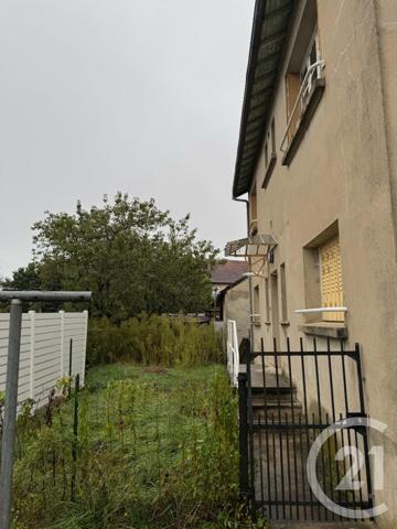 Immeuble à vendre  230 m2 COMMENTRY - 03