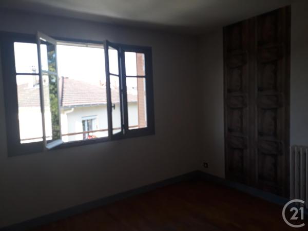 Immeuble à vendre  230 m2 COMMENTRY - 03