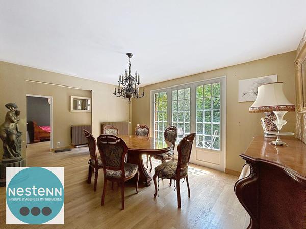 À vendre : Maison d'exception avec parc arboré et une belle façade de 40m au bord de l'eau