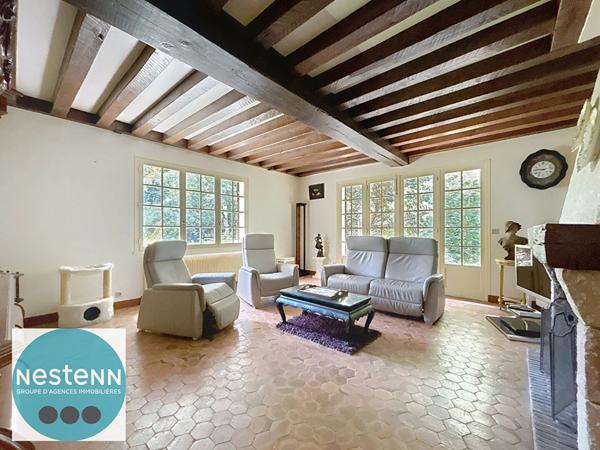 À vendre : Maison d'exception avec parc arboré et une belle façade de 40m au bord de l'eau