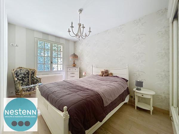 À vendre : Maison d'exception avec parc arboré et une belle façade de 40m au bord de l'eau