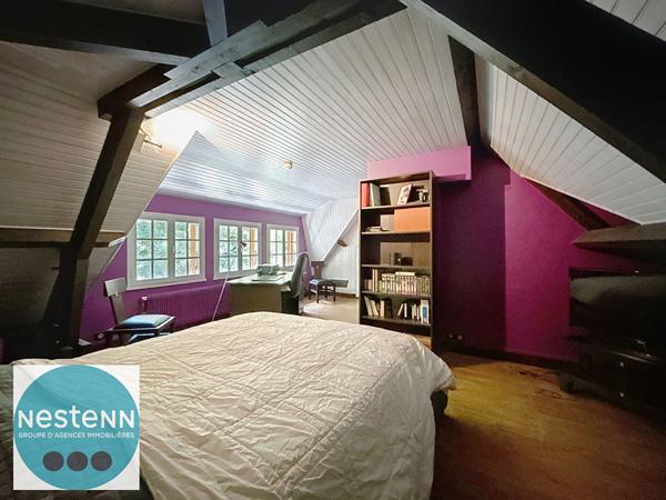 À vendre : Maison d'exception avec parc arboré et une belle façade de 40m au bord de l'eau