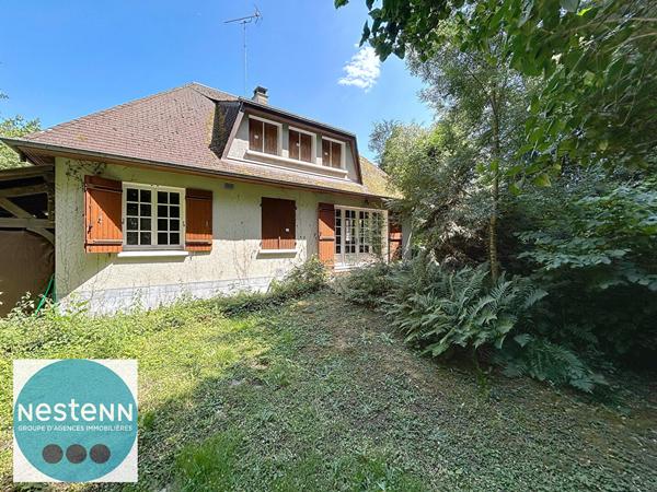 À vendre : Maison d'exception avec parc arboré et une belle façade de 40m au bord de l'eau