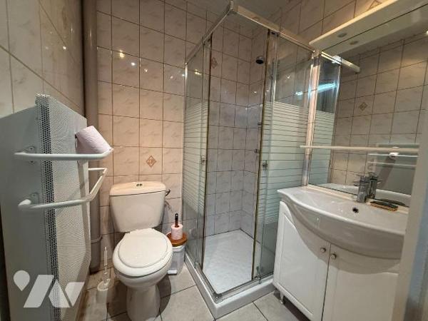 A VENDRE, PLESTIN LES GREVES

A proximité du centre de la commune, découvrez cette maison fon...