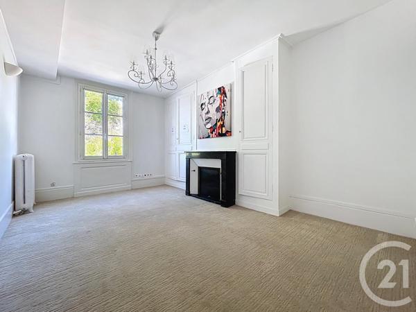 Immeuble à vendre  382 m2 COMPIEGNE - 60