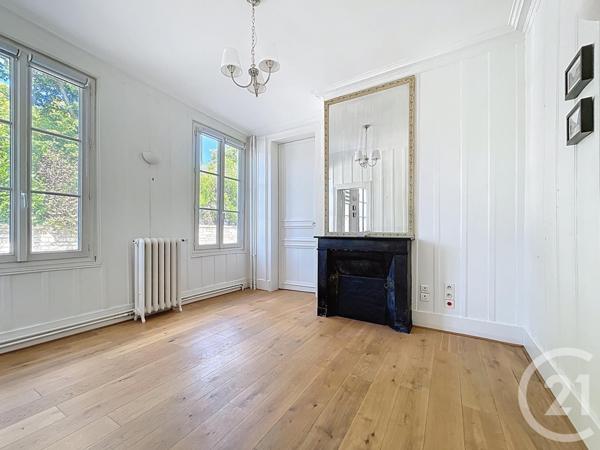 Immeuble à vendre  382 m2 COMPIEGNE - 60