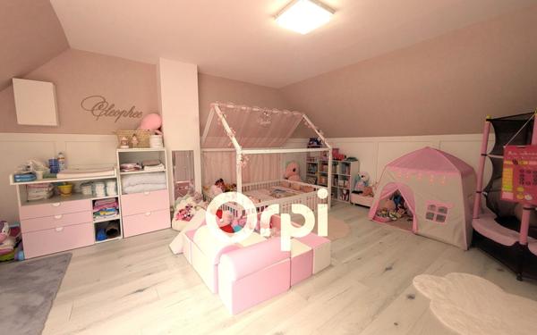 Maison à vendre    4 pièces • 190 m2 Villers-Cotterêts