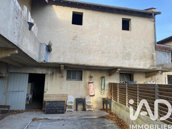 Immeuble à vendre 200 m² Marches