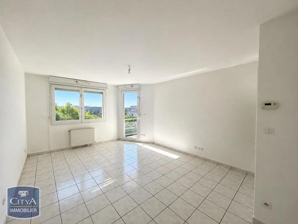 Appartement à louer 3 pièces 67.44m² Dijon (21000)