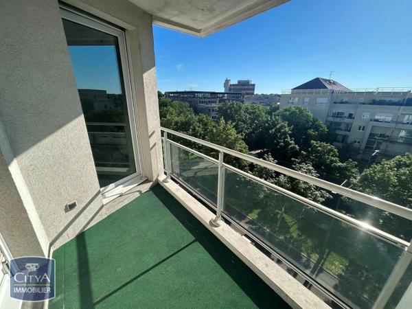Appartement à louer 3 pièces 67.44m² Dijon (21000)