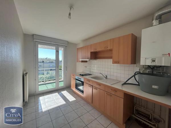 Appartement à louer 3 pièces 67.44m² Dijon (21000)
