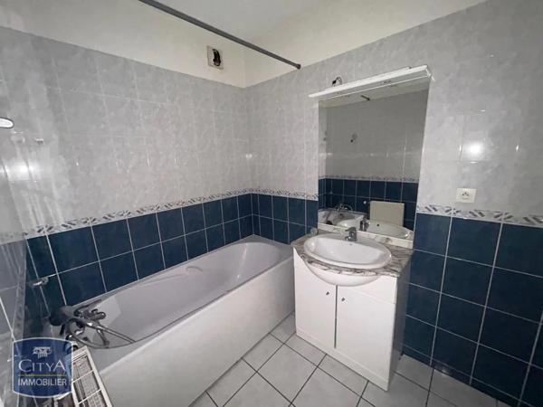 Appartement à louer 3 pièces 67.44m² Dijon (21000)
