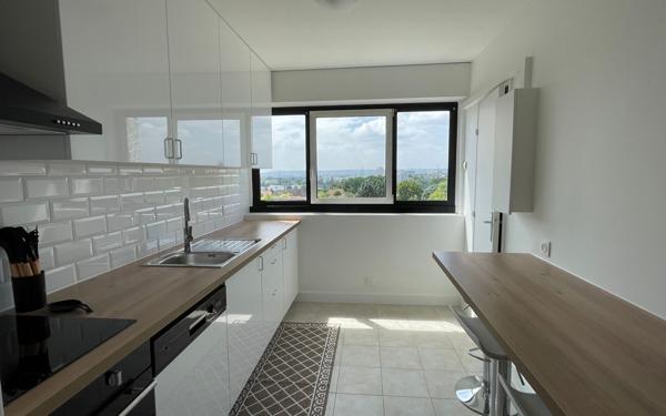 Appartement à louer    5 pièces • 91,03 m2 Pontoise