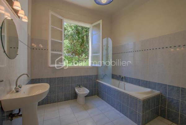 Maison d architecte de 157,79 m²