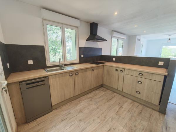 Appartement T5 avec grand garage et jardin