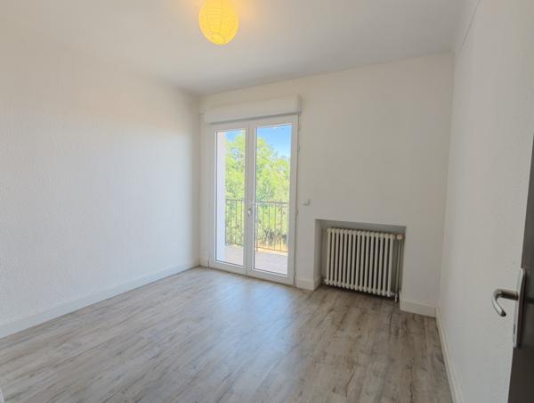 Appartement T5 avec grand garage et jardin