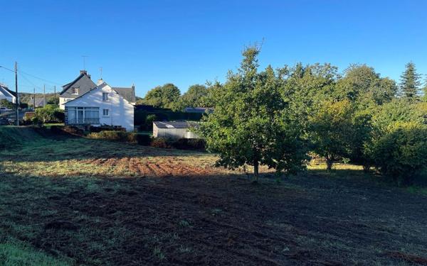 Terrain à vendre    Rostrenen