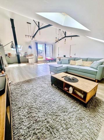 Appartement à LE CHAMBON-FEUGEROLLES, 42500 - 3 pièces 119m²