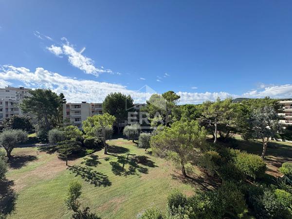 Antibes Appartement 4 pièces 79m2  traversant terrasse et garage