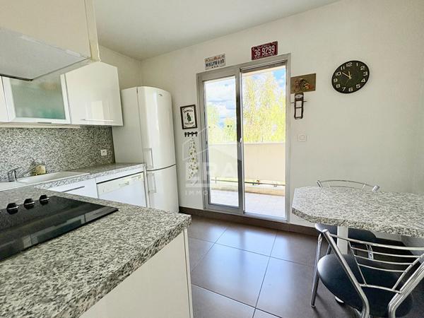 Antibes Appartement 4 pièces 79m2  traversant terrasse et garage