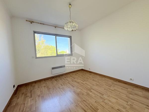 Antibes Appartement 4 pièces 79m2  traversant terrasse et garage