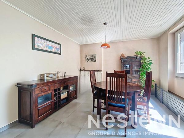 ST BONNET DE MURE Le Haut - Maison de 150 m² et 6 pièces sur terrain arboré de 549 m²