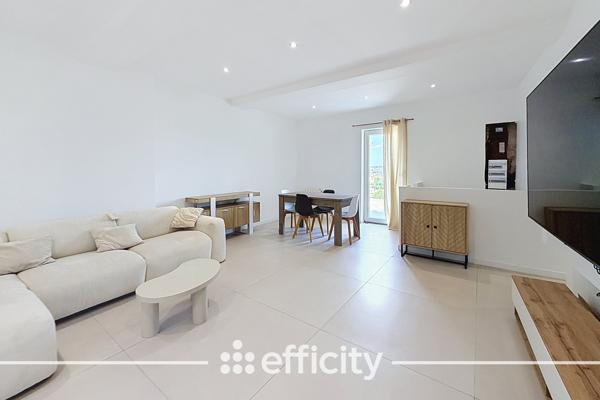 Maison
         5 pièces
        - 125 m² Exclusivité 359 000 € *