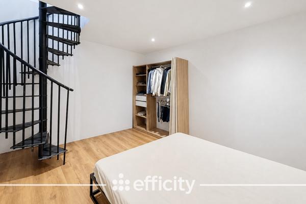 Maison
         5 pièces
        - 125 m² Exclusivité 359 000 € *