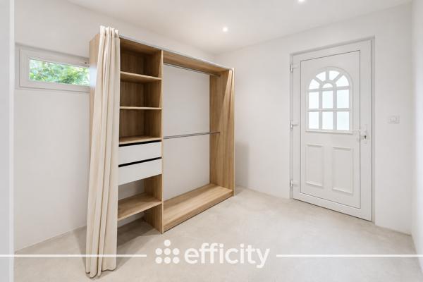Maison
         5 pièces
        - 125 m² Exclusivité 359 000 € *