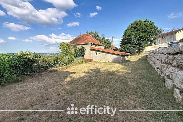 Maison
         5 pièces
        - 125 m² Exclusivité 359 000 € *