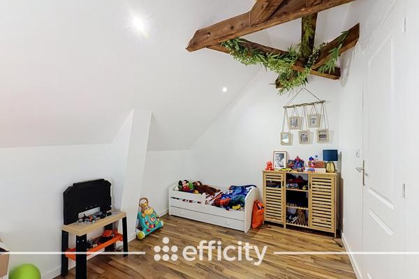 Maison
         5 pièces
        - 125 m² Exclusivité 359 000 € *