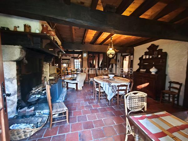 Vente
                Maison139 m² - 5 Pièces -
                    MONT DE MARSAN (40000)