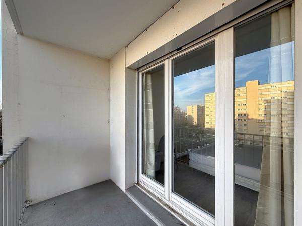 Villeurbanne (69100) Appartement 4 pièces 3 chambres avec balcons - Villeurbanne 70m2