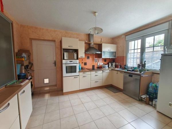 Maison située dans le centre de Montgermont