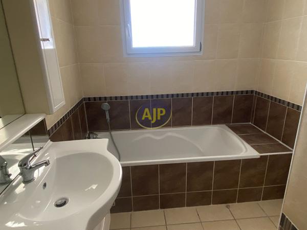 Vente maison Hourtin : 315 000 € - AJP Hourtin Immobilier