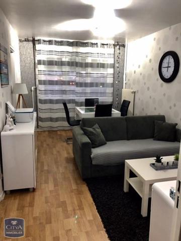 Appartement à louer 1 pièce 27.68m²