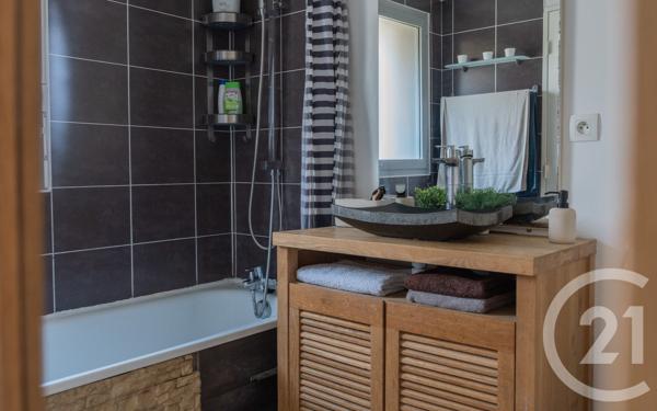 Appartement F3 à vendre  3 pièces - 64,75 m 2   BAYONNE  - 64