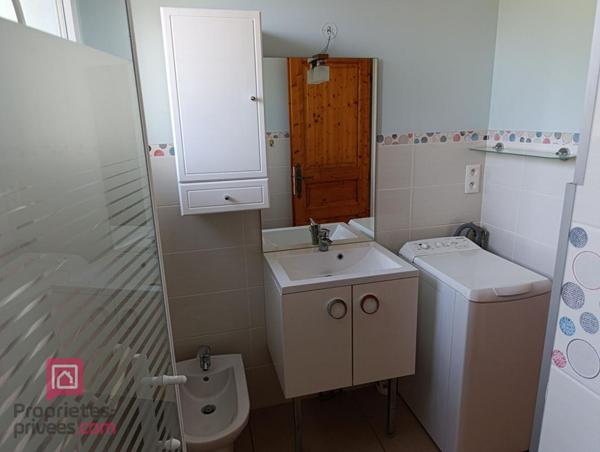 Belle maison d'habitation à fort potentiel à découvrir sur la commune de Mamirolle, idéalement située à mi-chemin entre Besançon et Valdahon, à la campagne, au calme, sans vis-à-vis