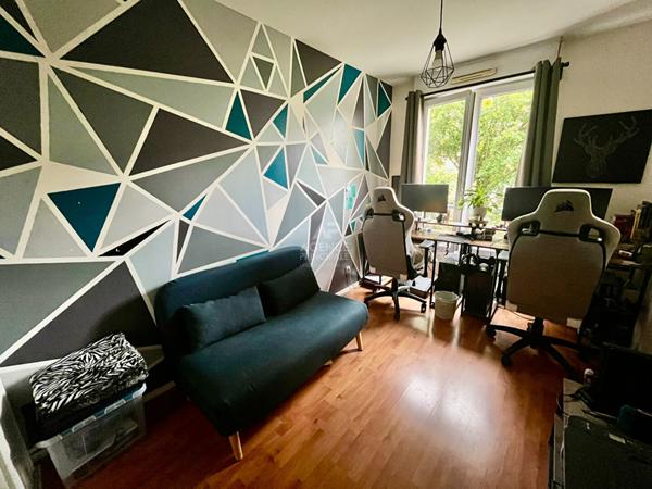 Appartement Cergy 4 pièce(s) €232 000 ** - Référence 2208