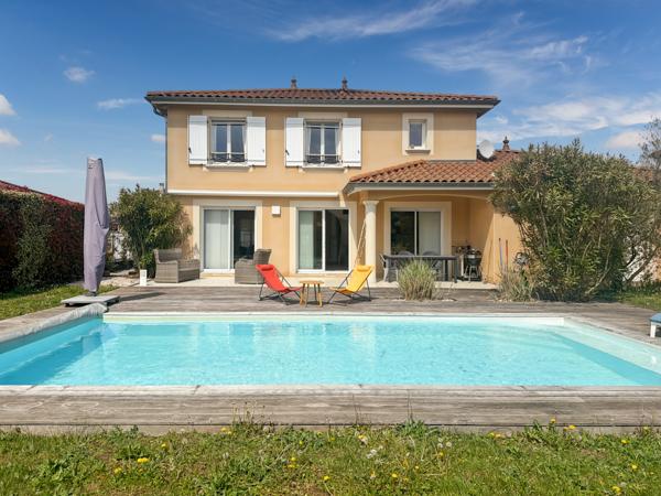 Parcieux (01600) Maison familiale avec piscine et grand garage – Parcieux