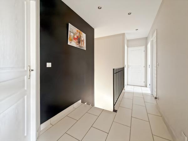 Parcieux (01600) Maison familiale avec piscine et grand garage – Parcieux