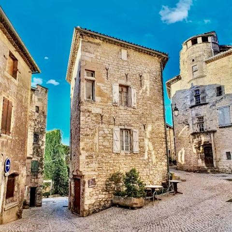 Immeuble à vendre à Barjac (30430) - Gard