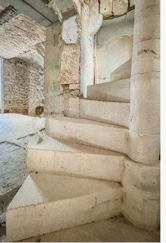 Immeuble à vendre à Barjac (30430) - Gard
